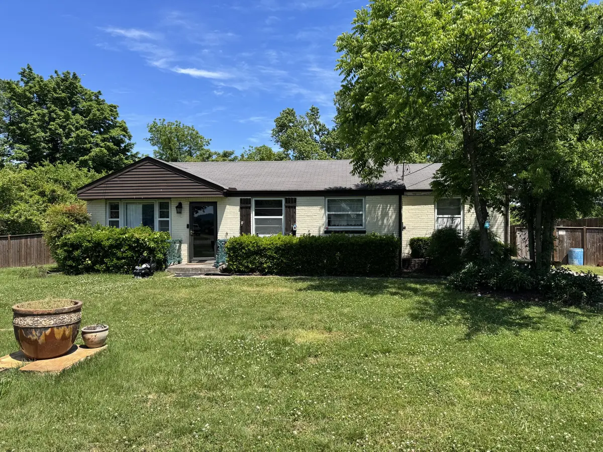 4946 Hopedale Dr, Nashville, TN 37211 - #1