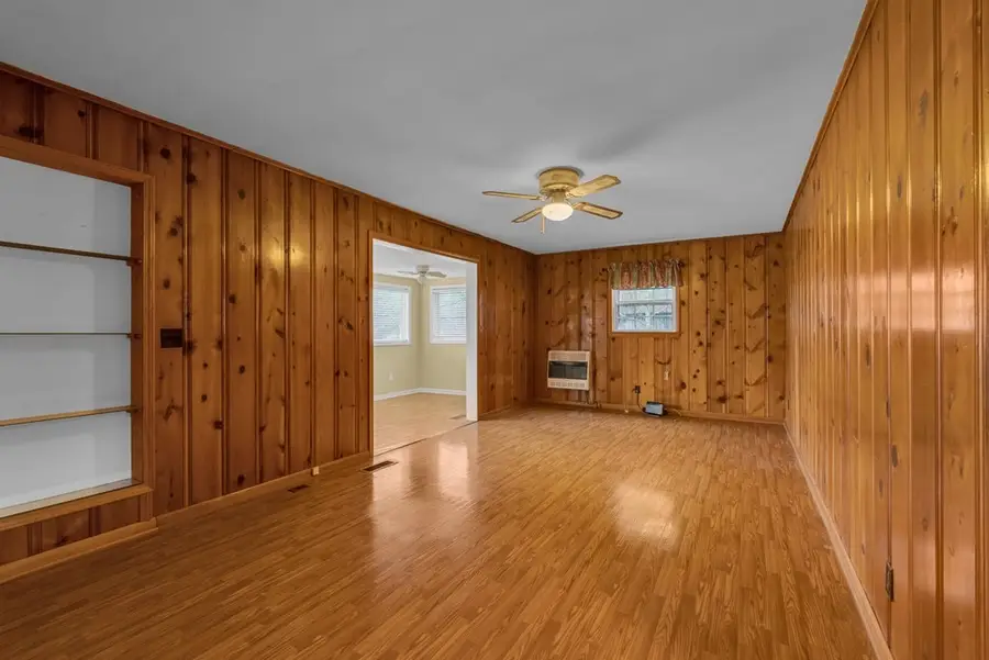 1447 Dry Shave Rd, McMinnville, TN 37110 - #3