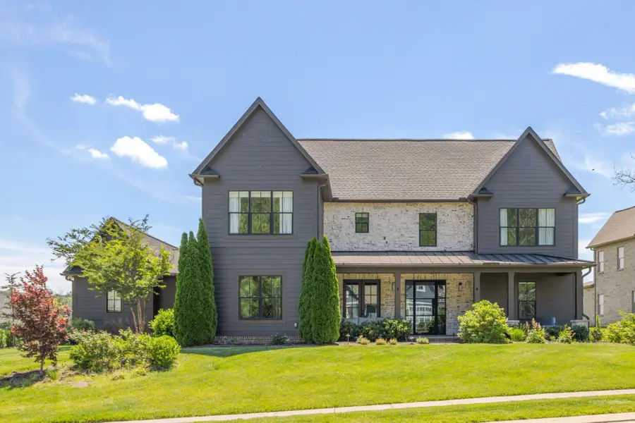 6594 Windmill Dr, College Grove, TN 37046 - #2
