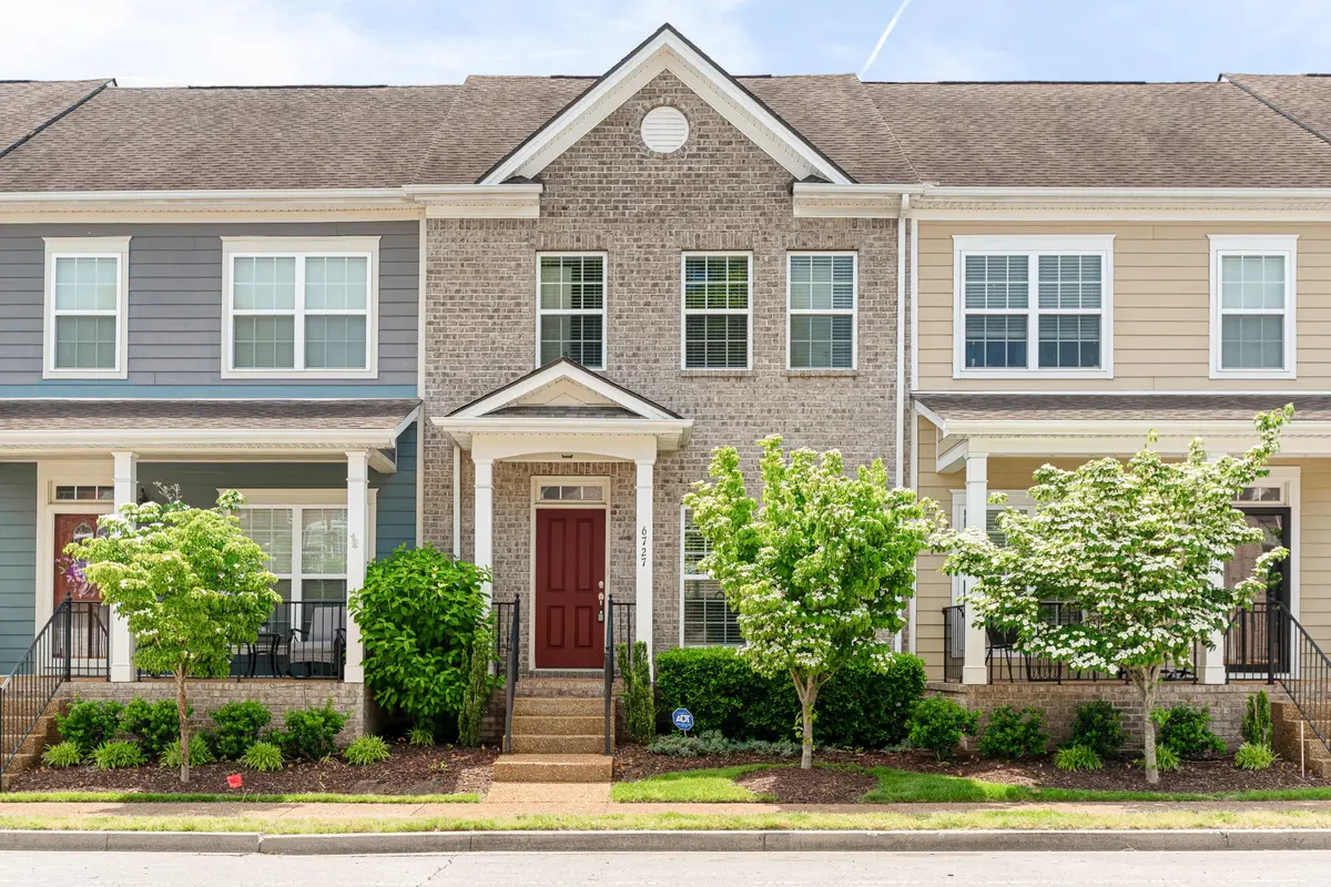 6727 Sunnywood Dr, Nashville, TN 37211 - #1