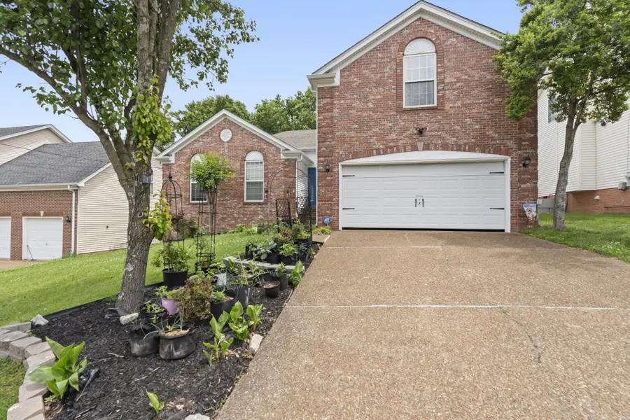 3021 Harbor Lights Dr, Nashville, TN 37217 - #2