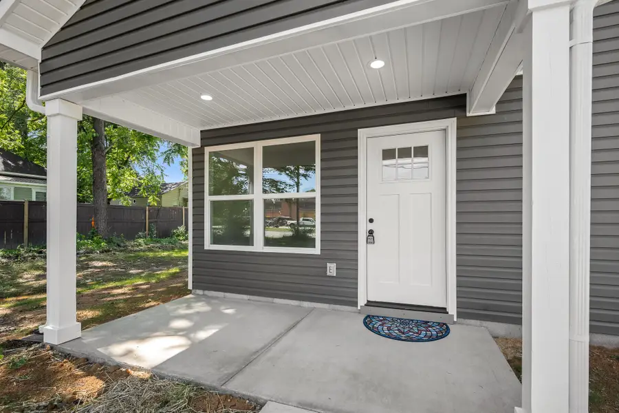 208 Decherd Street W, Tullahoma, TN 37388 - #3