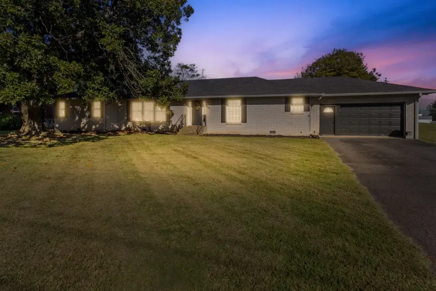 840 S Broadway St, Portland, TN 37148 - #3