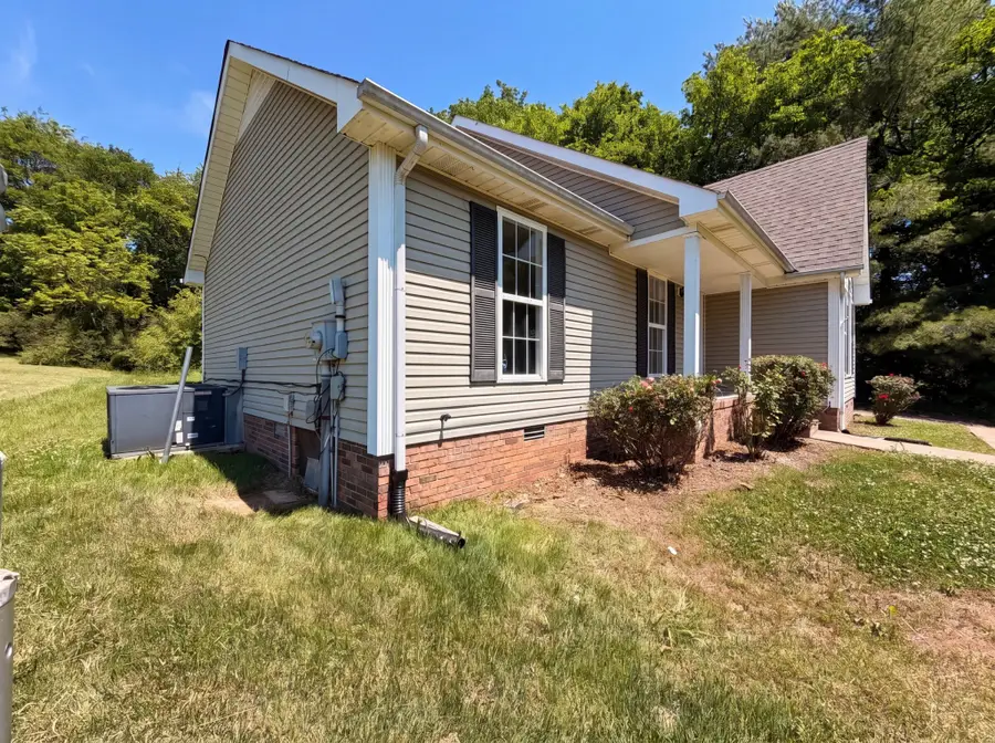 881 Salem Rd, Clarksville, TN 37040 - #3