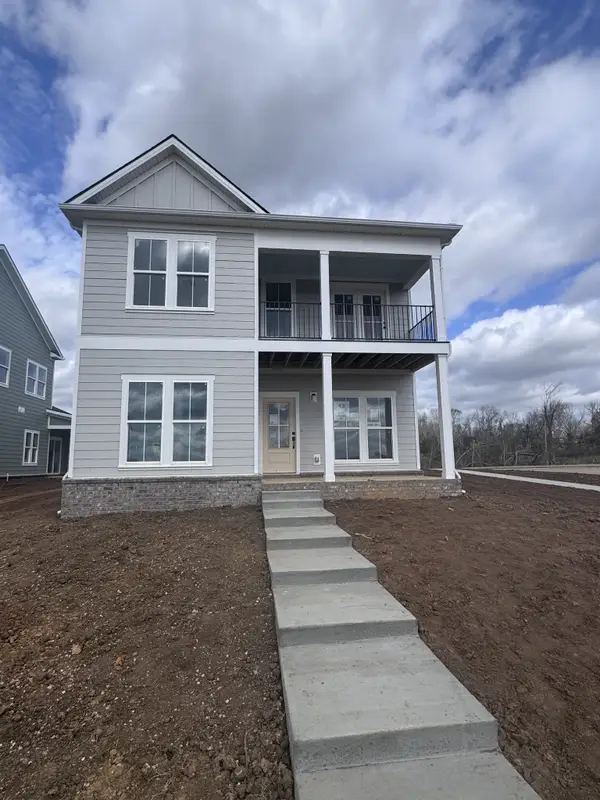 1827 Flatwaters St, Spring Hill, TN 37174