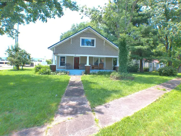 201 Hodges St N, Cowan, TN 37318