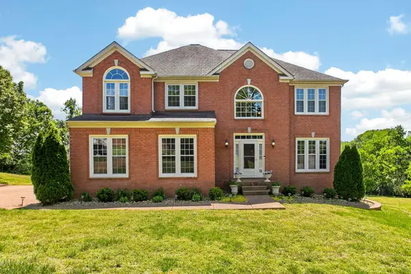 129 Mansker Park Dr, Hendersonville, TN 37075