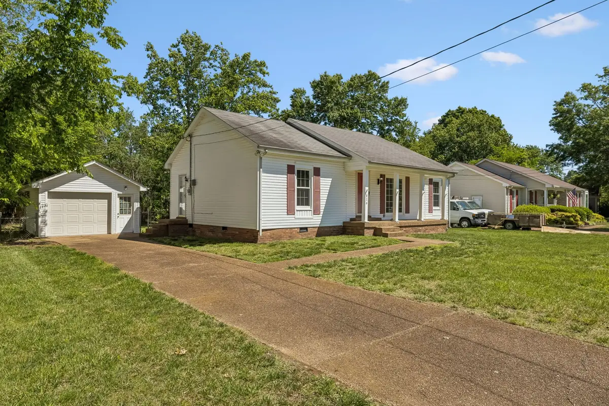 816 Harpeth Bend Dr, Nashville, TN 37221 - #1