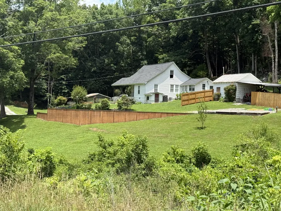 103 Dykes Rd, McMinnville, TN 37110 - #2
