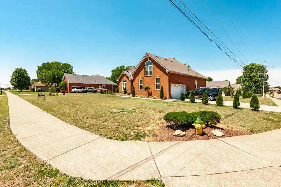 162 Mimosa Dr, Gallatin, TN 37066 - #2