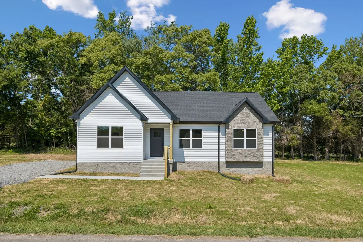 404 Leigh Anna Circle, Lafayette, TN 37083 - #1