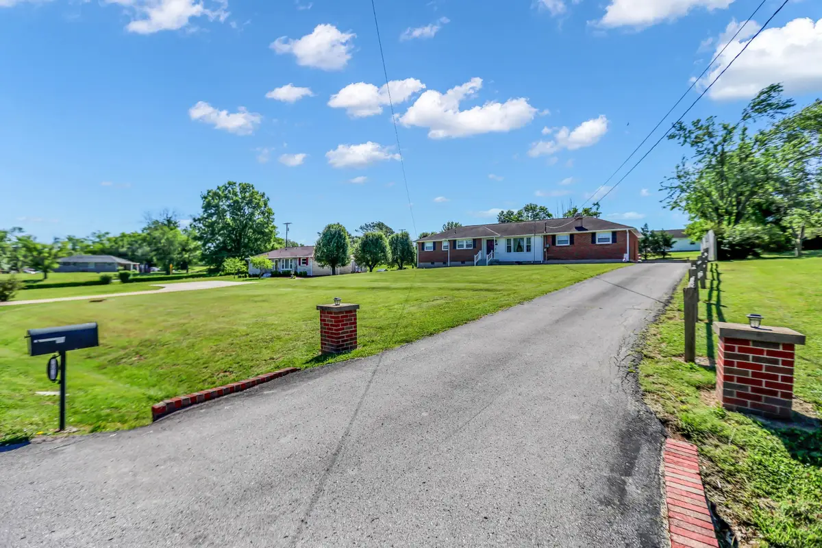 1018 N Graycroft Ave, Madison, TN 37115 - #1