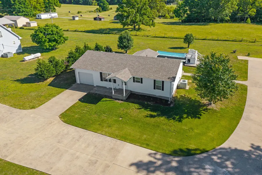 85 El Camino Real Dr, Cadiz, KY 42211 - #2