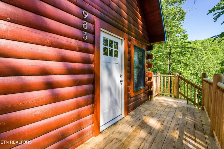 983 Stans Rd, Gatlinburg, TN 37738 - #2