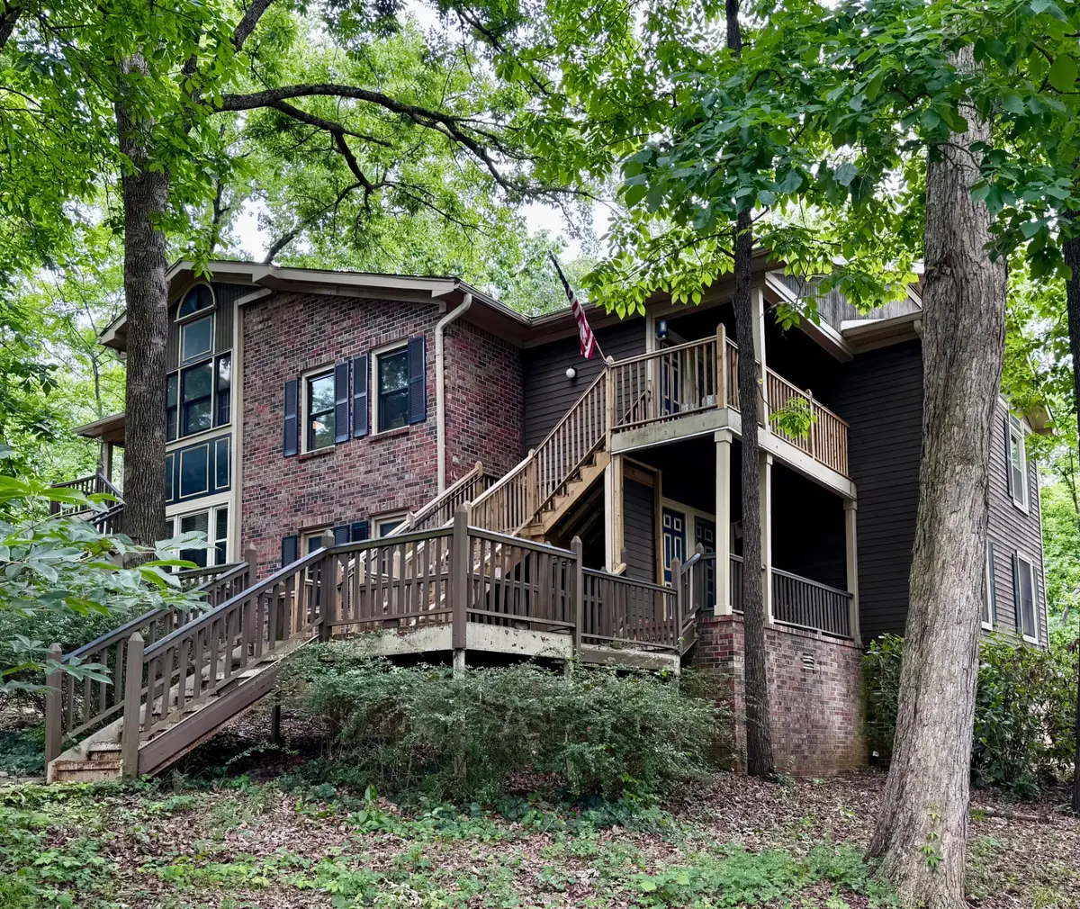 2002 Greenwood Pl Sw, Huntsville, AL 35802 - #1