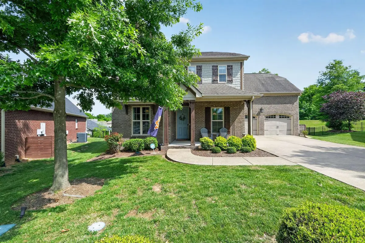 2384 Stockwood Trl, Thompsons Station, TN 37179 - #1