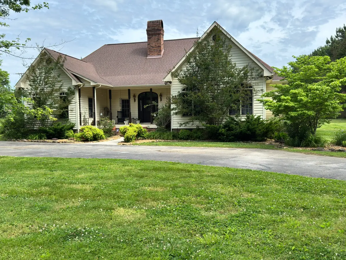 297 Royal Oak Dr, Winchester, TN 37398 - #1