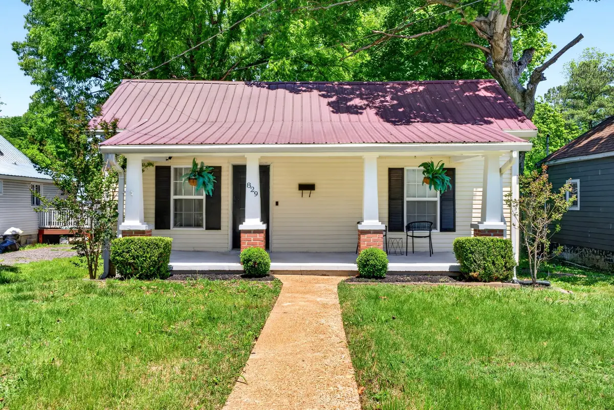 829 Stafford St, Clarksville, TN 37040 - #1