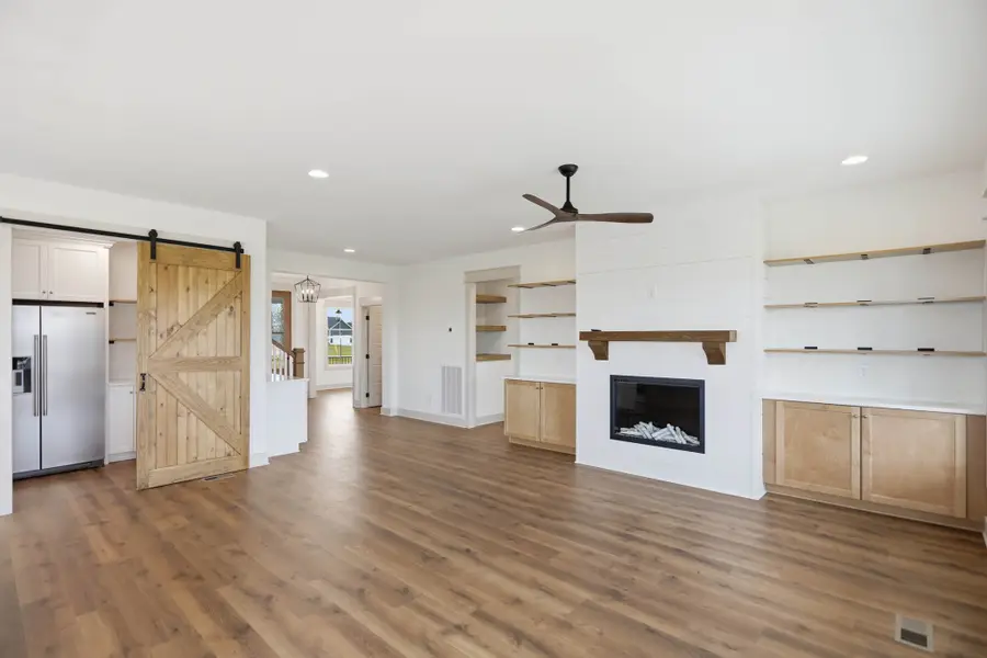 5127 Starks Rd, Cross Plains, TN 37049 - #2
