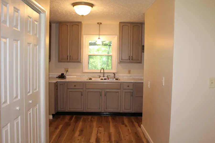 22 Gray Dr, Erin, TN 37061 - #3