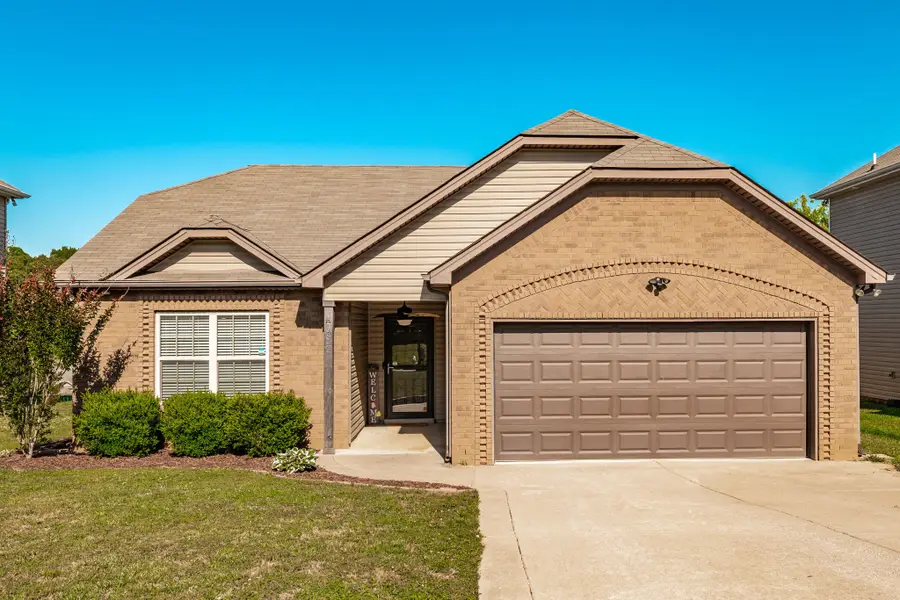 452 Golf Club Ln, Springfield, TN 37172 - #2
