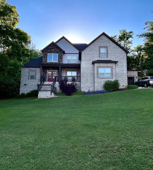 652 Vaughan Rd, Clarksville, TN 37043