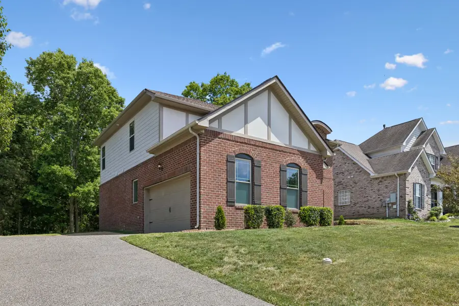 4105 Oakstone Dr, Smyrna, TN 37167 - #2