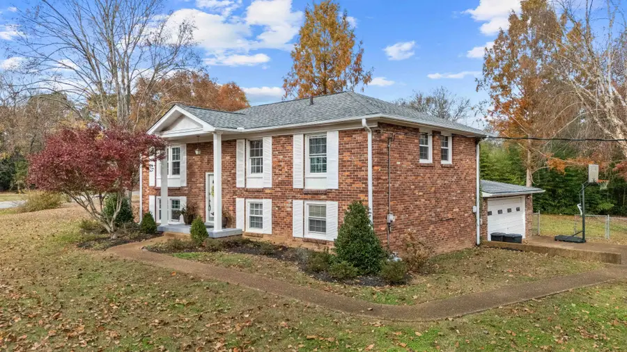 604 Meadowgreen Dr, Franklin, TN 37069 - #2