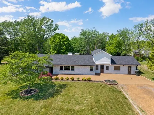 1503 5th Ave W, Springfield, TN 37172