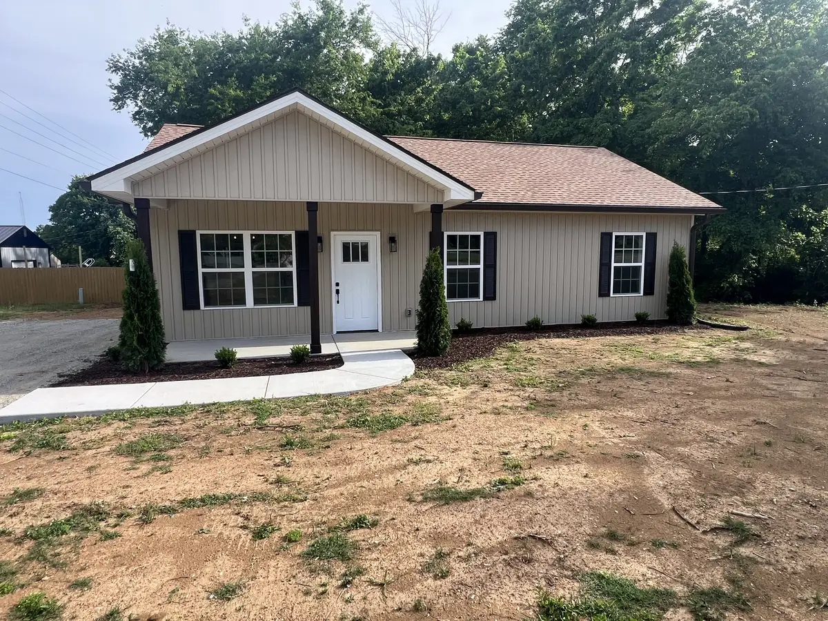 929 Terry St, Pulaski, TN 38478 - #1