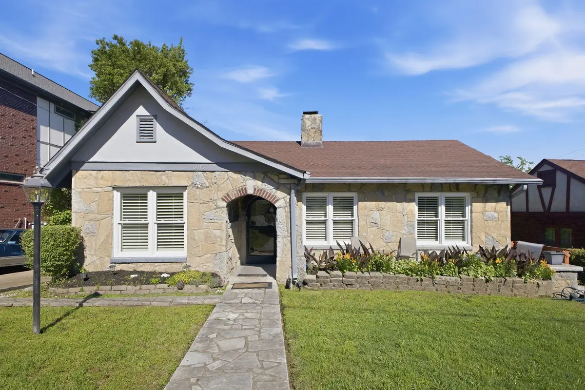 2112 Eastwood Ave, Nashville, TN 37212 - #1