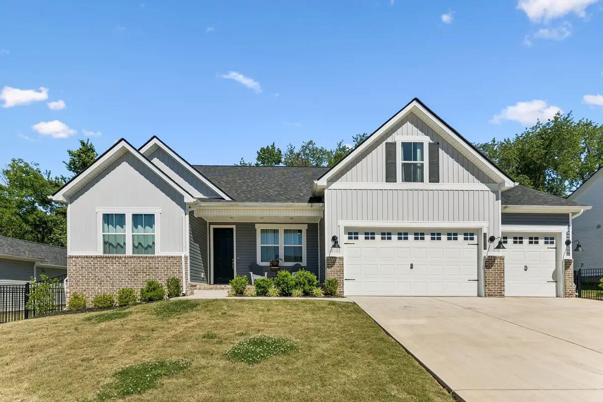3020 Fernwood Ln, Columbia, TN 38401 - #1