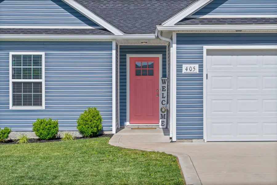 405 Pomeroy Dr, Clarksville, TN 37042 - #2