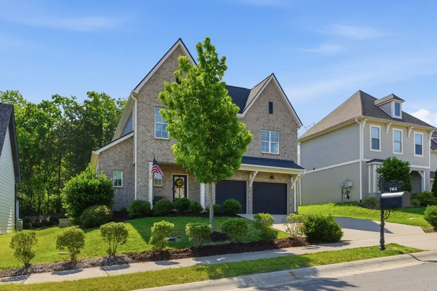 705 Plowson Rd, Mount Juliet, TN 37122 - #3