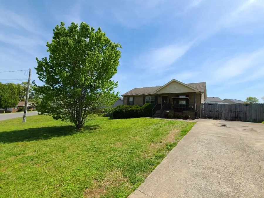 1319 Chucker Dr, Clarksville, TN 37042 - #2