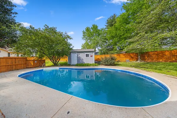 195 Cherokee Rd, Hendersonville, TN 37075