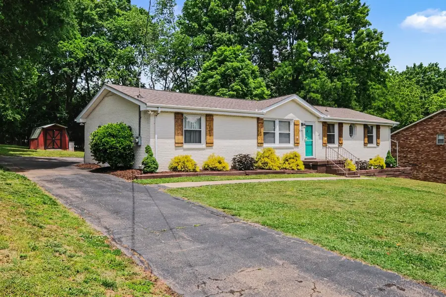 604 Dorothy Dr, Goodlettsville, TN 37072 - #2