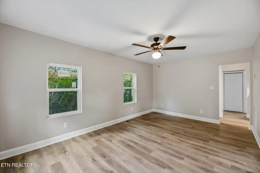505 W College St, Athens, TN 37303 - #3