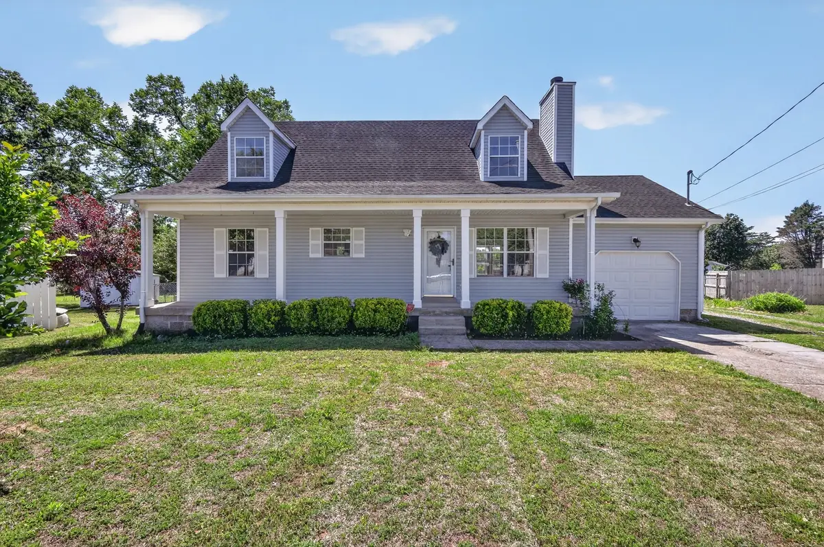 504 Bloomfield Ct, La Vergne, TN 37086 - #1