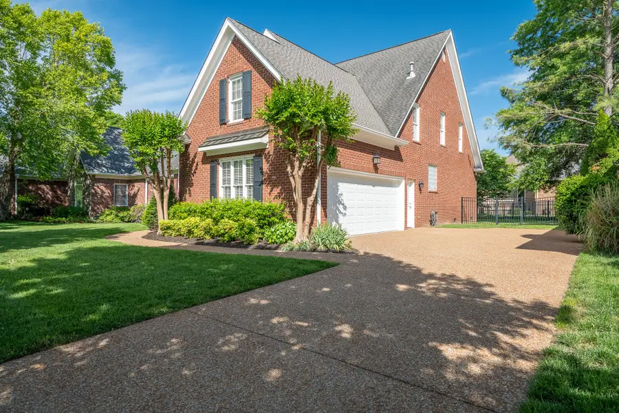 668 Springlake Dr, Franklin, TN 37064 - #3