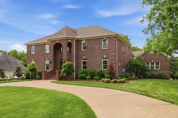 9429 Weatherly Dr, Brentwood, TN 37027