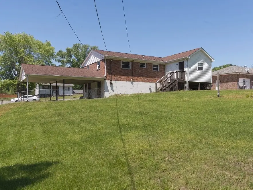 505 Galvin Dr, Clarksville, TN 37042 - #3