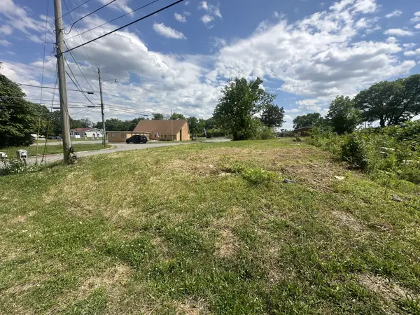 101 Plum Hill Dr, Shelbyville, TN 37160