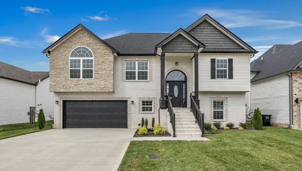 1021 Vendue Ave, Clarksville, TN 37042