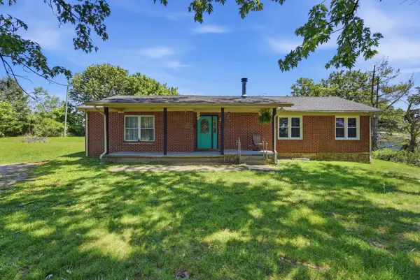 2985 Plum Creek Rd, Sparta, TN 38583