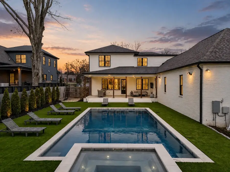 915 Glendale Ln, Nashville, TN 37204 - #2