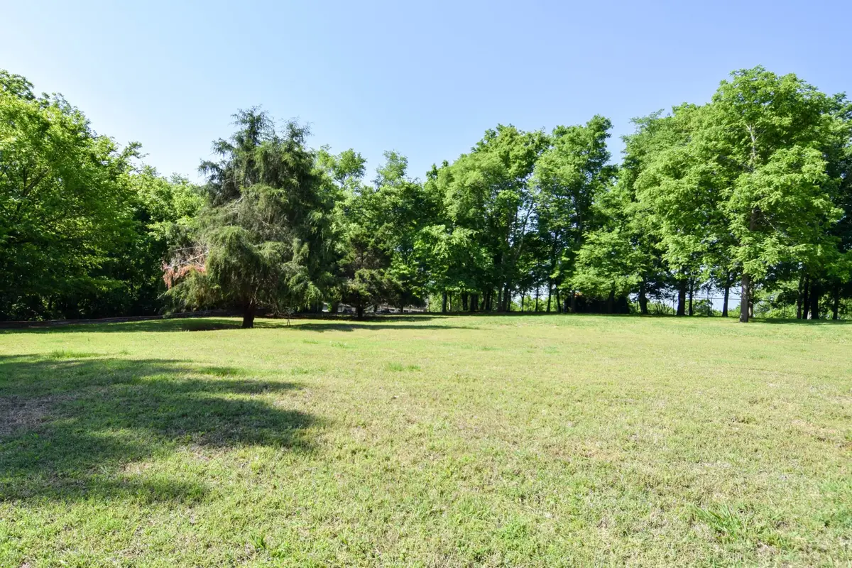 1089 Bradley Rd, Gallatin, TN 37066 - #1