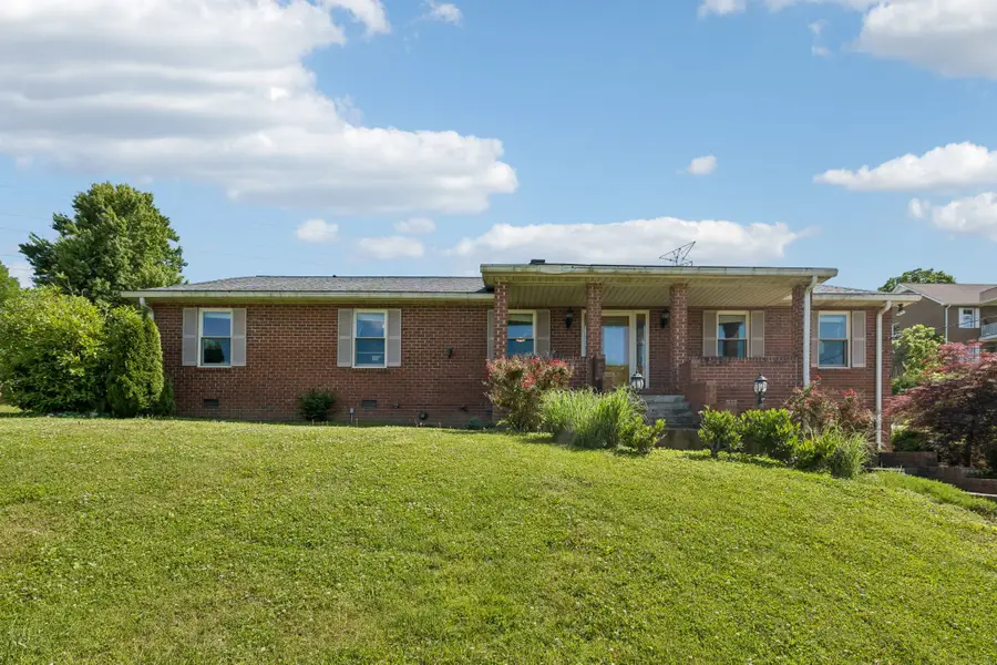 920 Kelly June Dr, Mount Juliet, TN 37122 - #3