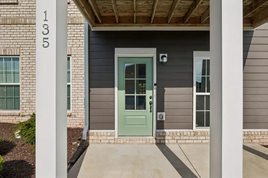 135 Harvard Dr, Gallatin, TN 37066 - #3