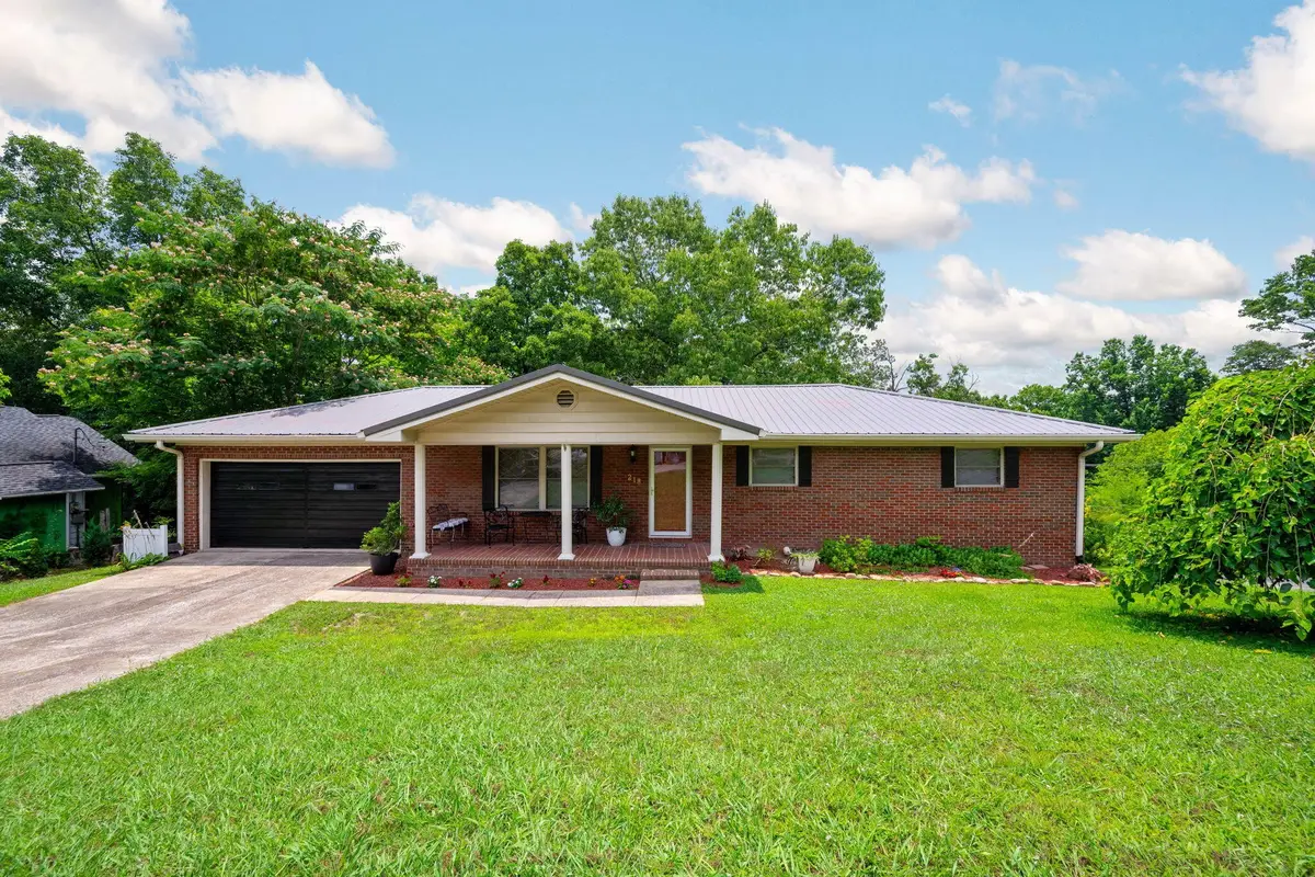 218 Alpine Dr, Rossville, GA 30741 - #1